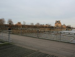 On the bridge over the Seina river